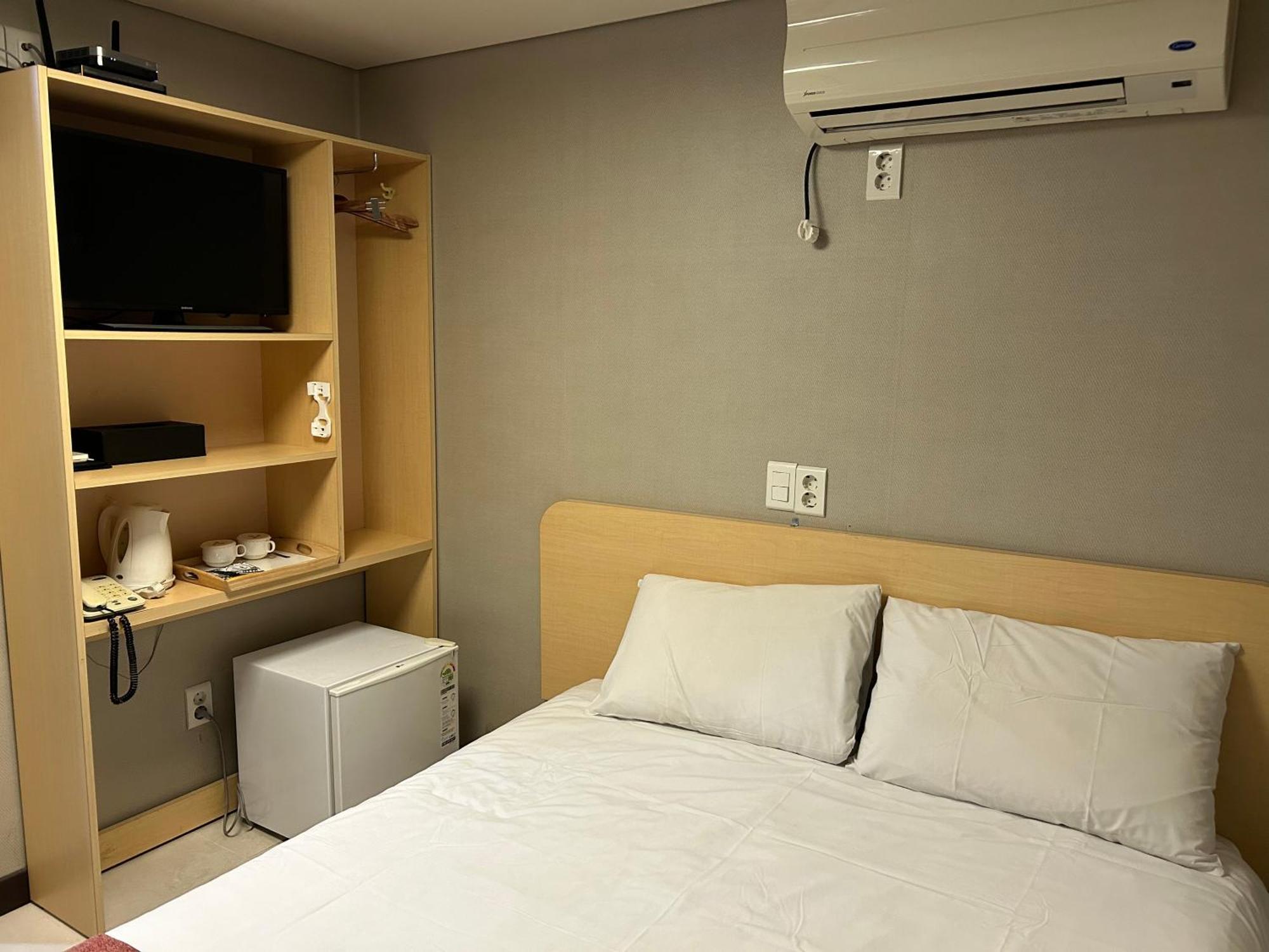 Hotel Myeongdong Seul Esterno foto