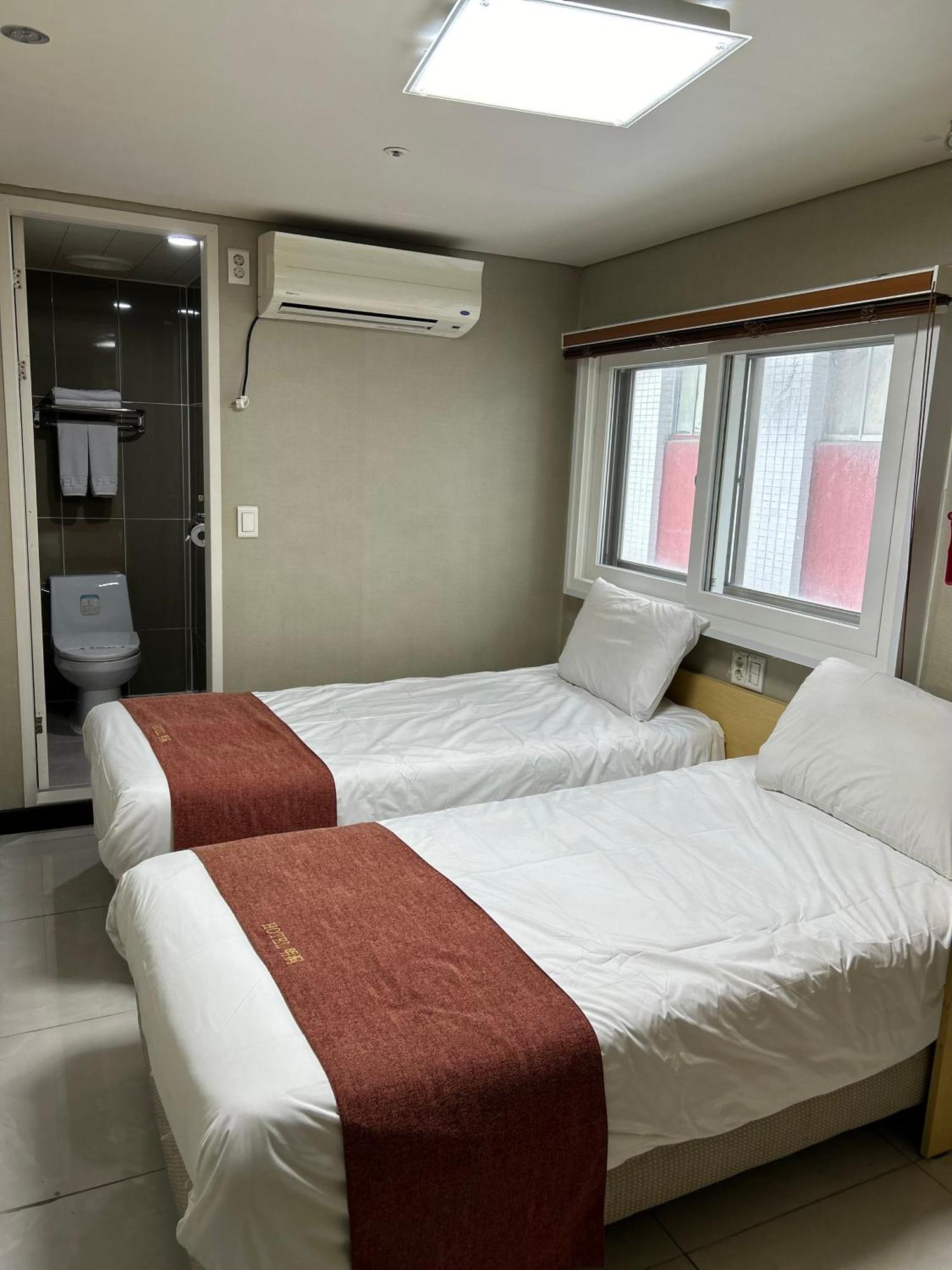Hotel Myeongdong Seul Esterno foto